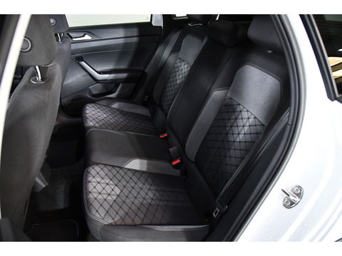 Volkswagen Taigo 1.5 TSI R-Line Pano Side assist Camera Business