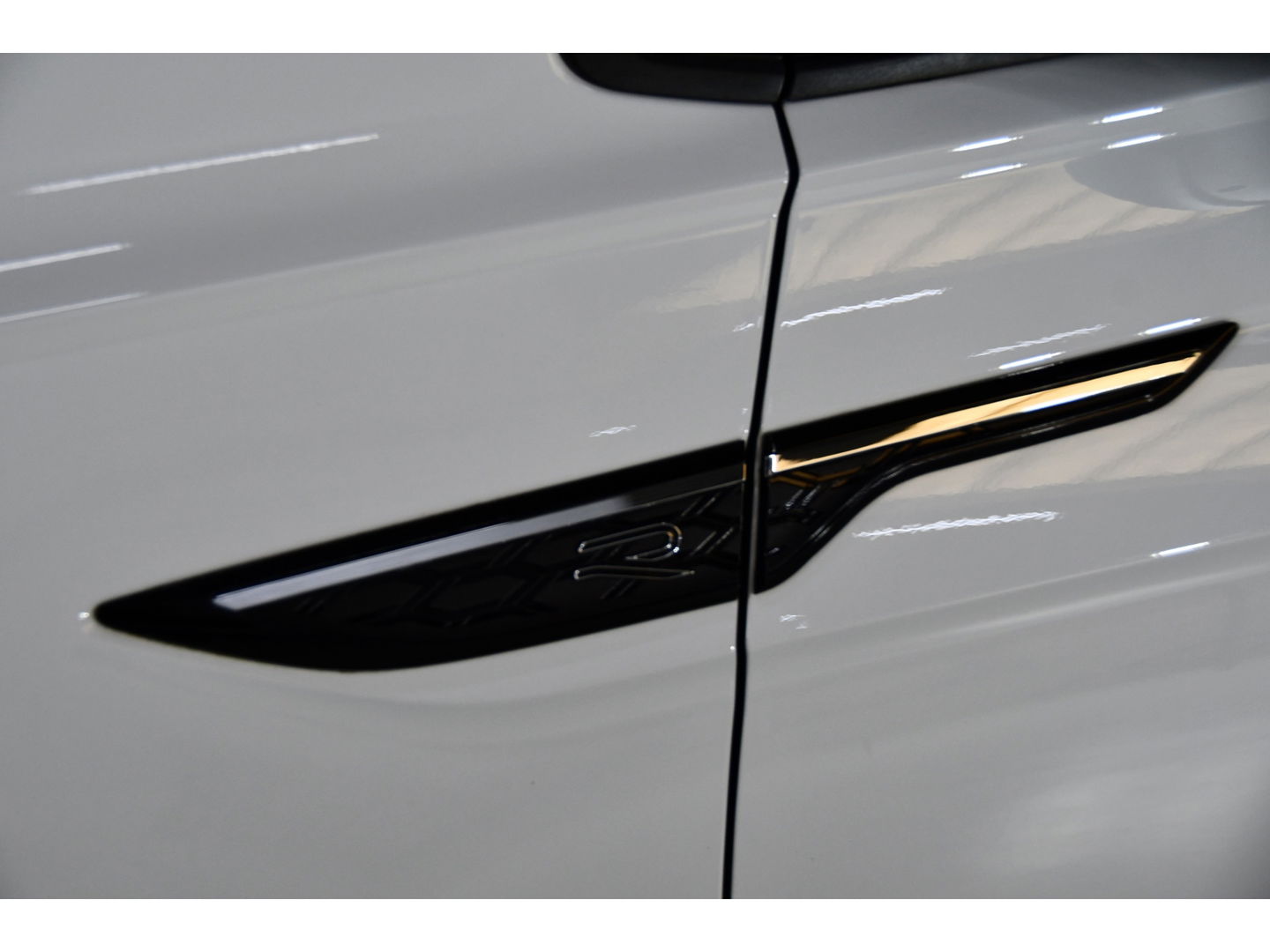 Volkswagen Taigo 1.5 TSI R-Line Pano Side assist Camera Business