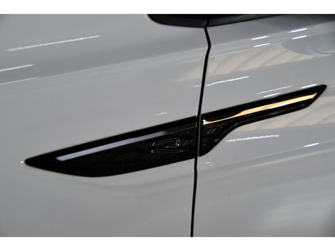 Volkswagen Taigo 1.5 TSI R-Line Pano Side assist Camera Business