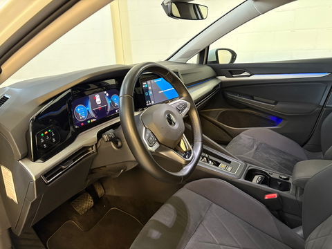 Volkswagen Golf 1.5 eTSI