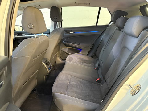 Volkswagen Golf 1.5 eTSI