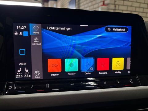 Volkswagen Golf 1.5 eTSI