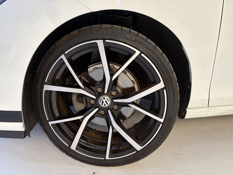 Volkswagen Golf 1.5 eTSI