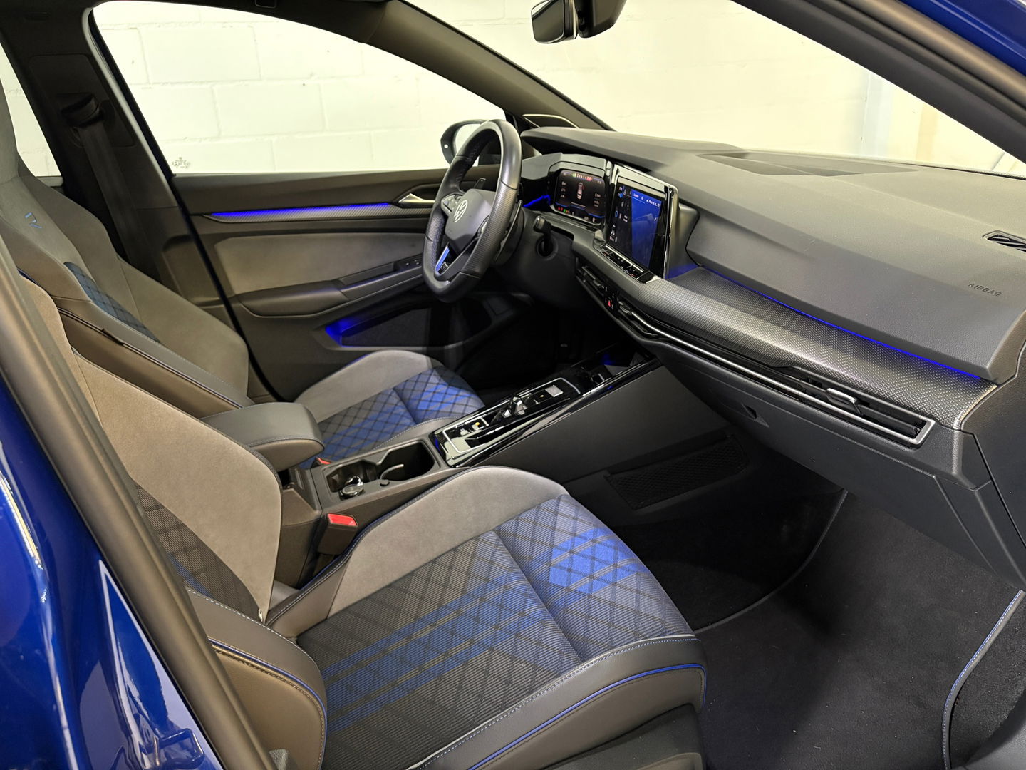 Volkswagen Golf 2.0 TSI R 4Motion Akra Performance