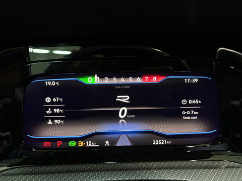 Volkswagen Golf 2.0 TSI R 4Motion Akra Performance