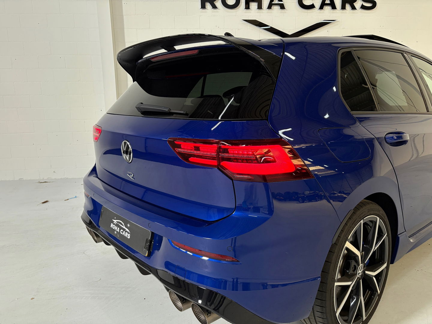 Volkswagen Golf 2.0 TSI R 4Motion Akra Performance