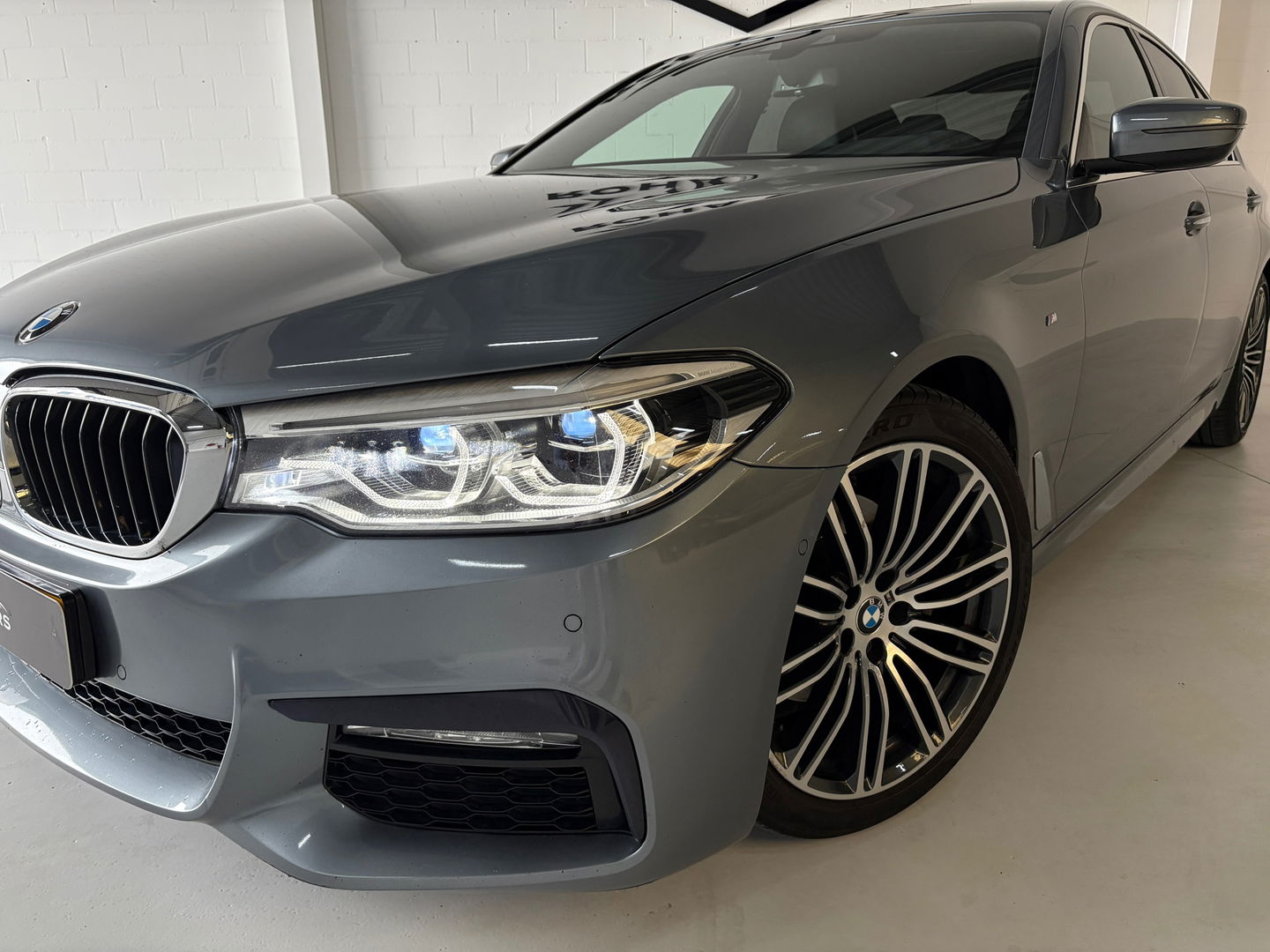 BMW 5 Serie 520i High Executive M-pakket