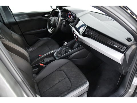 Audi A1 SPORTBACK 30 TFSI Advanced S-edition