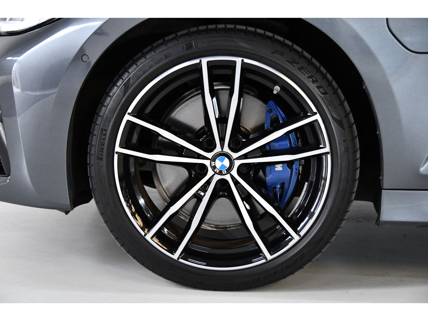 BMW 3-serie 330e High Executive, Schuifkanteldak, M-pakket, Head up, Apple carplay