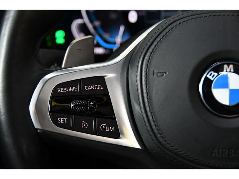 BMW 3-serie 330e High Executive, Schuifkanteldak, M-pakket, Head up, Apple carplay