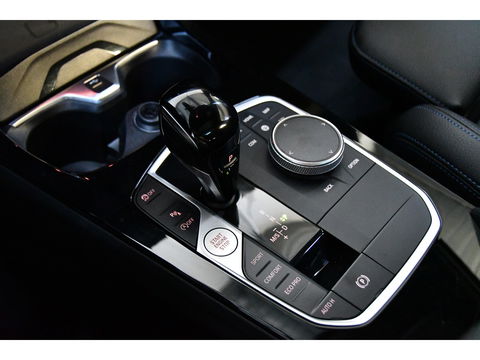 BMW 1-serie 118 i Executive M Sport Pakket Pano Sfeerverlichting