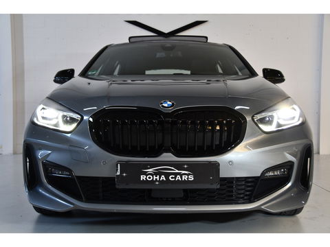 BMW 1-serie 118 i Executive M Sport Pakket Pano Sfeerverlichting