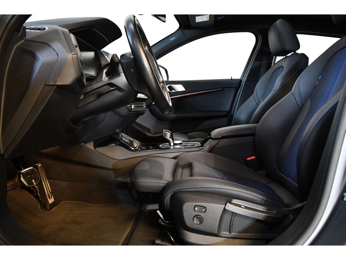 BMW 1-serie 118 i Executive M Sport Pakket Pano Sfeerverlichting