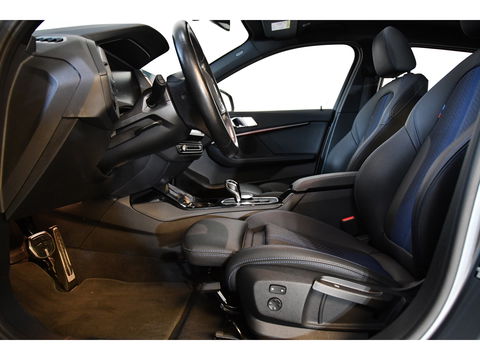 BMW 1-serie 118 i Executive M Sport Pakket Pano Sfeerverlichting