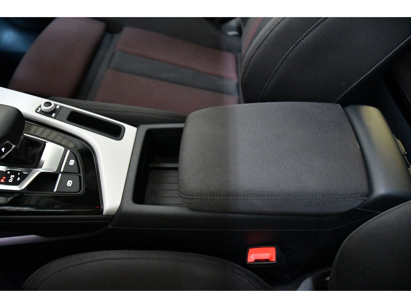 Audi A4 AVANT 35 TFSI Launch edition Sport S-line