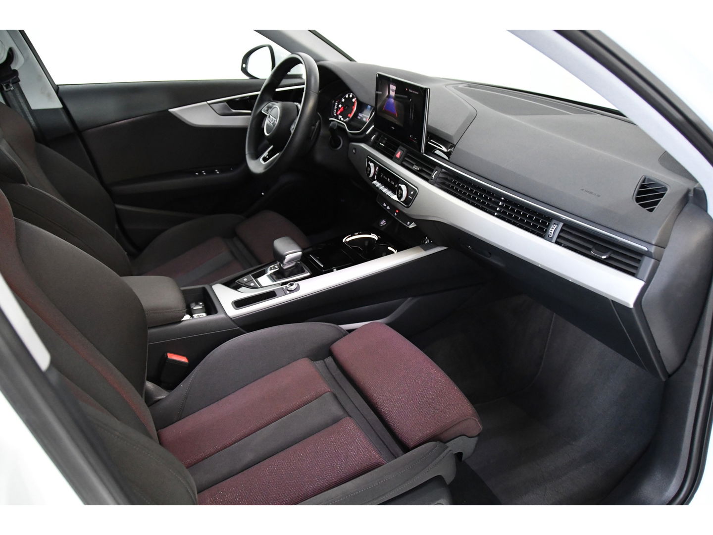 Audi A4 AVANT 35 TFSI Launch edition Sport S-line
