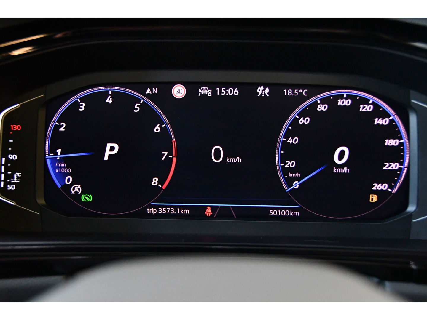Volkswagen T-Roc 1.5 TSI R-Line Pano/Beats/Iq-light