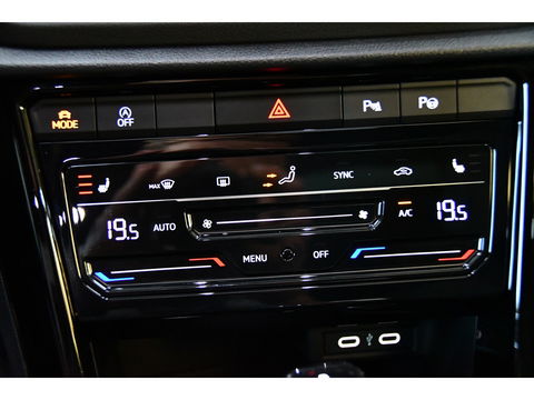 Volkswagen T-Roc 1.5 TSI R-Line Pano/Beats/Iq-light