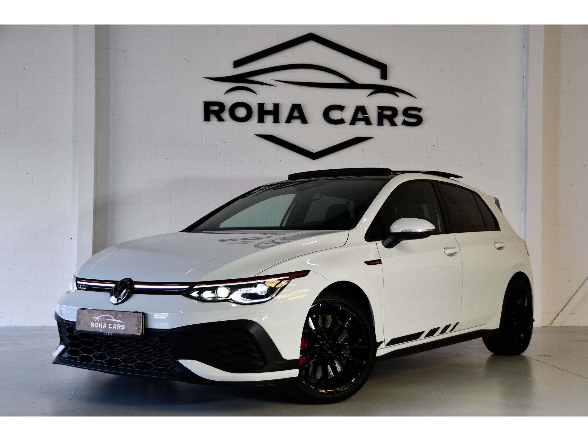 Volkswagen Golf 2.0 TSI GTI CLUBSPORT 300pk panorama