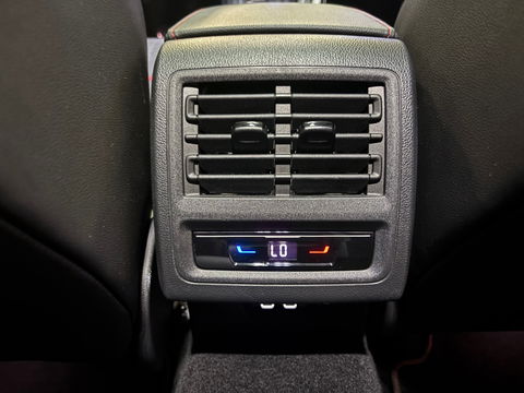 Volkswagen Golf 2.0 TSI GTI CLUBSPORT 300pk panorama