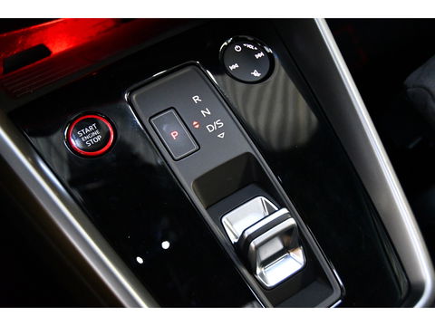 Audi A3 Sportback 2.5 TFSI RS 3 quattro Pano/Sfeer/Keyless/Matrix