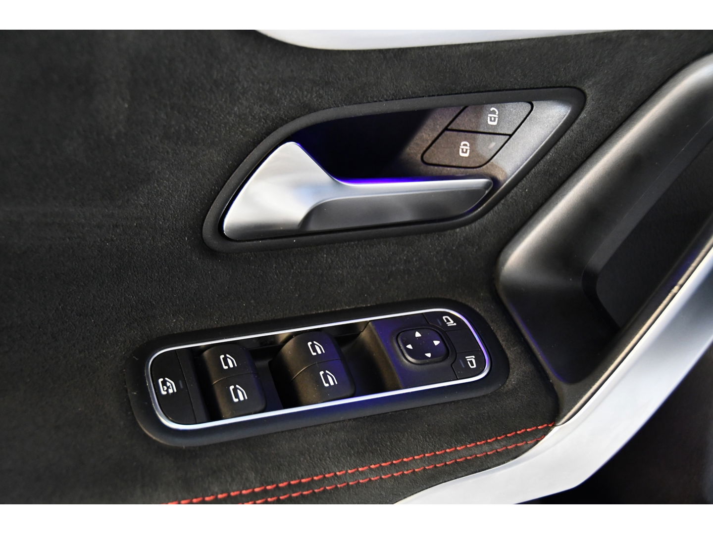 Mercedes-Benz A-Klasse 250 Premium Plus, Burmester, Schuifkantel, Sfeerverlichting