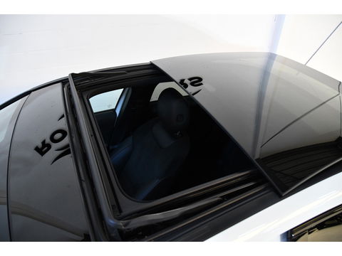 Mercedes-Benz A-Klasse 250 Premium Plus, Burmester, Schuifkantel, Sfeerverlichting