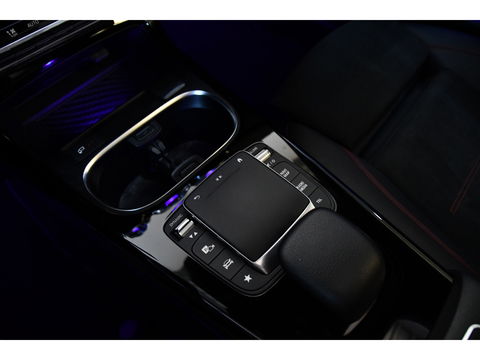 Mercedes-Benz A-Klasse 250 Premium Plus, Burmester, Schuifkantel, Sfeerverlichting