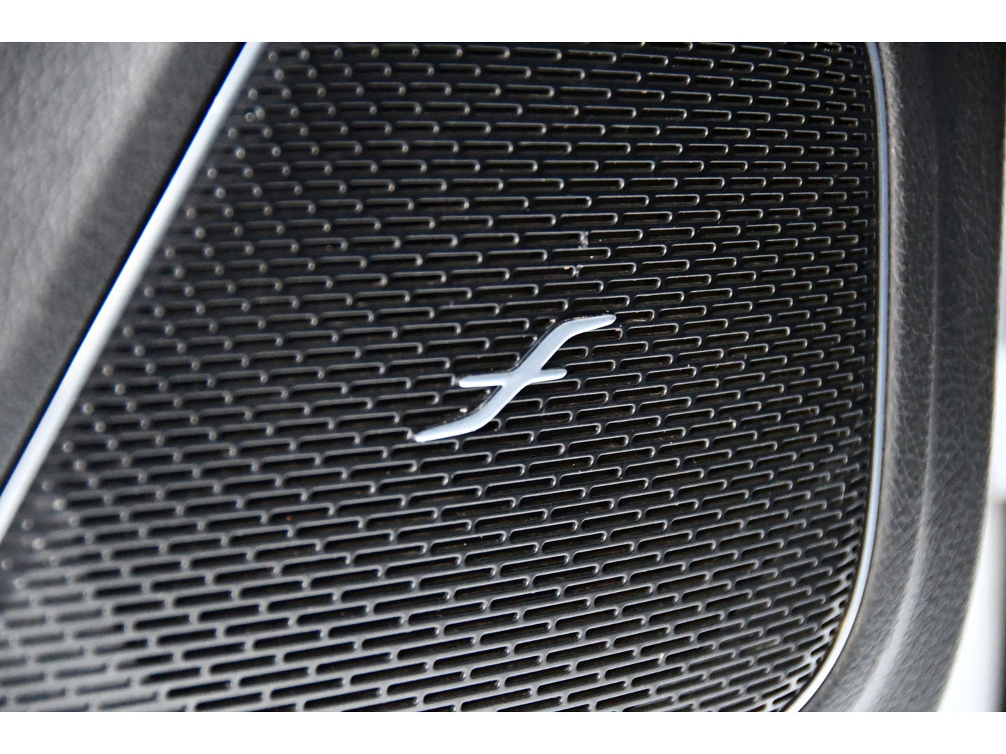 Mercedes-Benz A-Klasse 250 Premium Plus, Burmester, Schuifkantel, Sfeerverlichting