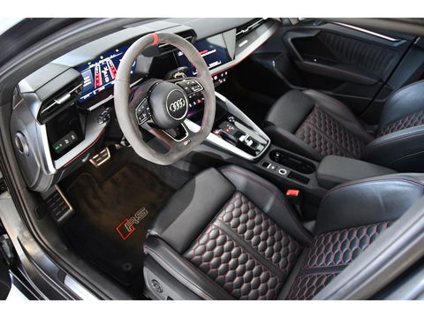 Audi A3 RS3 Sportback 2.5 TFSI Quattro Milltek