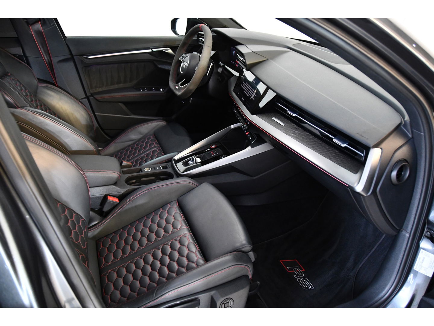 Audi A3 RS3 Sportback 2.5 TFSI Quattro Milltek