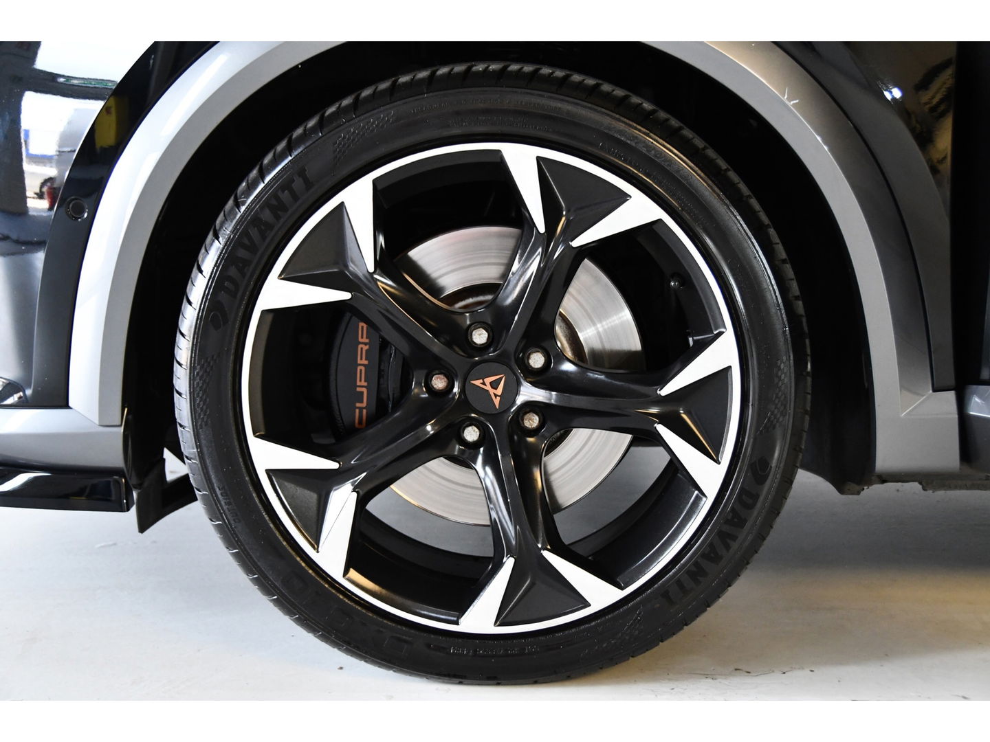 CUPRA Formentor 2.0 TSI 4DRIVE Pano/Keyless/Cam