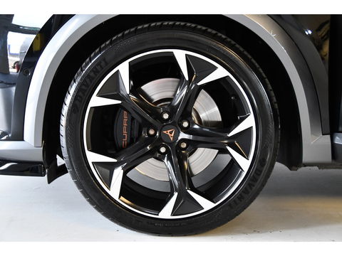CUPRA Formentor 2.0 TSI 4DRIVE Pano/Keyless/Cam