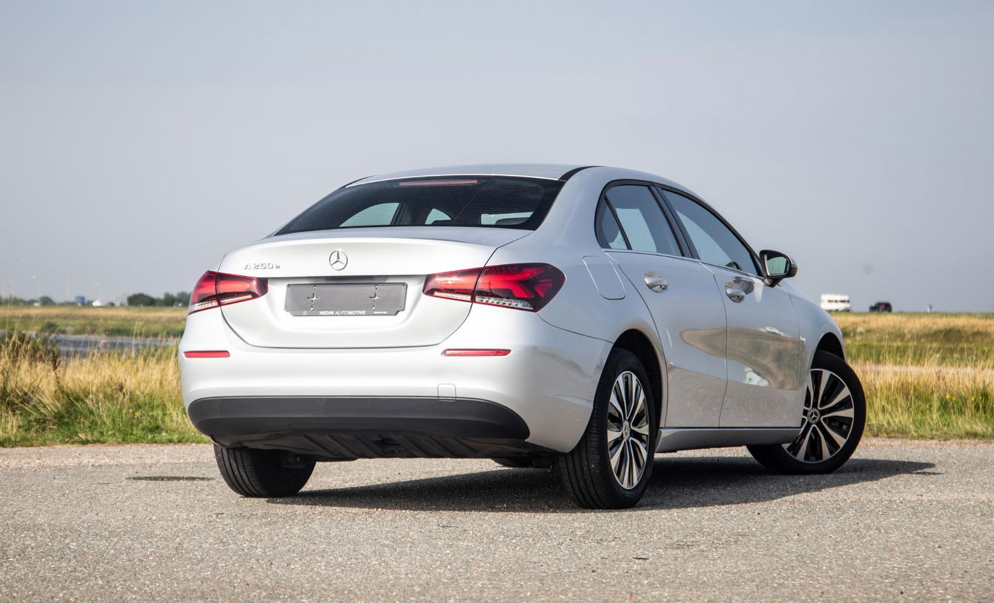 Mercedes-Benz A-Klasse A-Klasse Limousine A-Klasse Limousine A 250 e ( AUTOMAAT / LEDER / CRUISE CONTROLE / CAMERA / CARPLAY