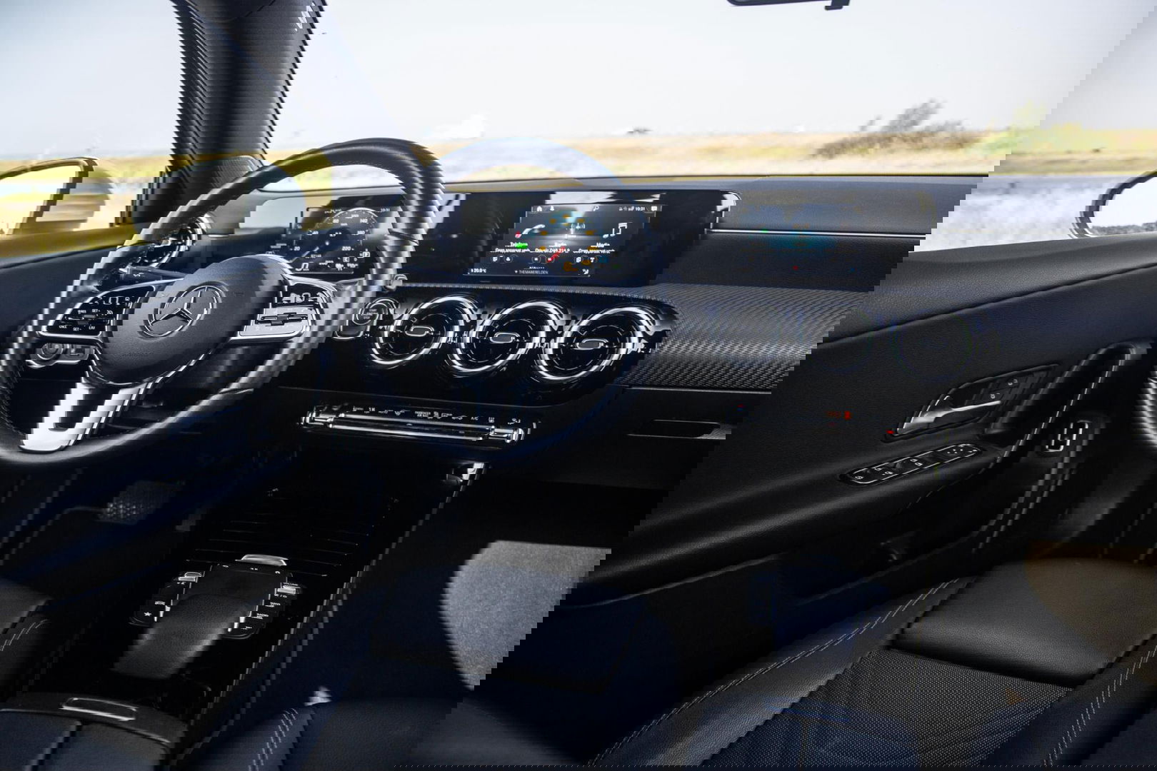 Mercedes-Benz A-Klasse A-Klasse Limousine A-Klasse Limousine A 250 e ( AUTOMAAT / LEDER / CRUISE CONTROLE / CAMERA / CARPLAY
