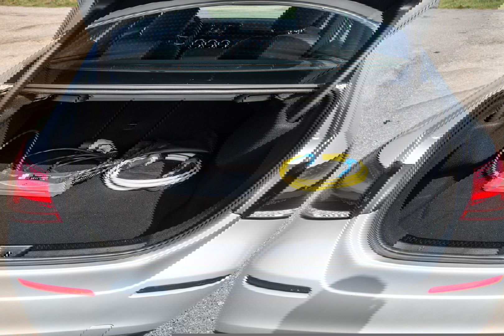 Mercedes-Benz A-Klasse A-Klasse Limousine A-Klasse Limousine A 250 e ( AUTOMAAT / LEDER / CRUISE CONTROLE / CAMERA / CARPLAY
