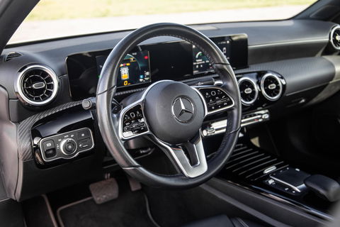 Mercedes-Benz A-Klasse A-Klasse Limousine A-Klasse Limousine A 250 e ( AUTOMAAT / LEDER / CRUISE CONTROLE / CAMERA / CARPLAY