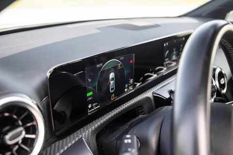 Mercedes-Benz A-Klasse A-Klasse Limousine A-Klasse Limousine A 250 e ( AUTOMAAT / LEDER / CRUISE CONTROLE / CAMERA / CARPLAY
