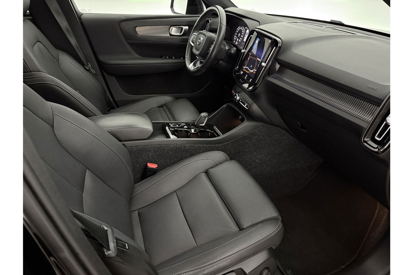 Volvo XC40 1.5 T5 Recharge Inscription 262PK Pano Camera Carplay LED Virtual Clima Cruise Navi Leder PDC 19''LMV