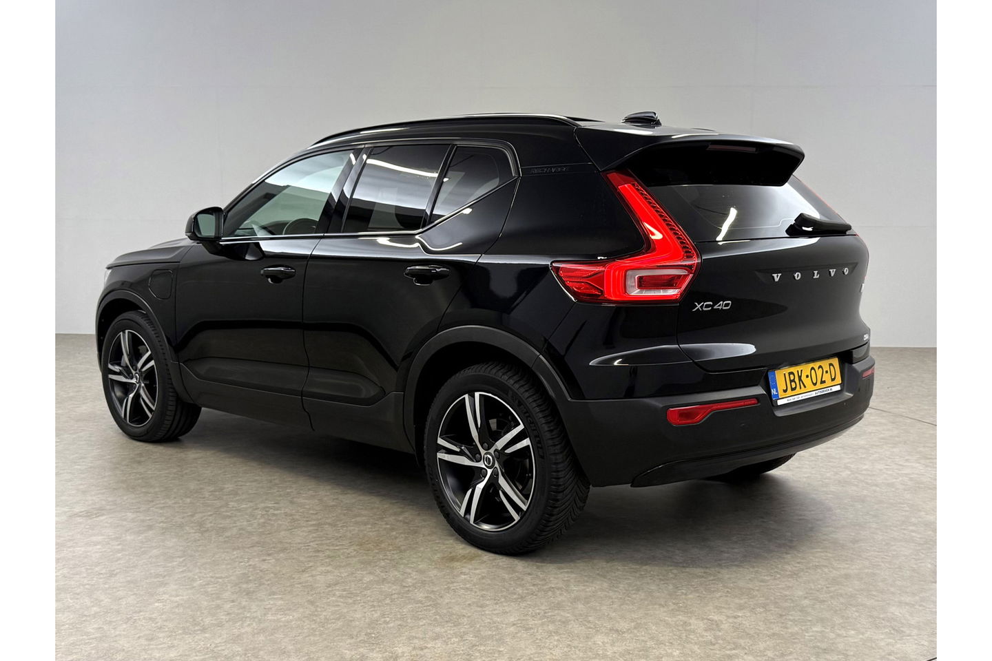 Volvo XC40 1.5 T5 Recharge Inscription 262PK Pano Camera Carplay LED Virtual Clima Cruise Navi Leder PDC 19''LMV