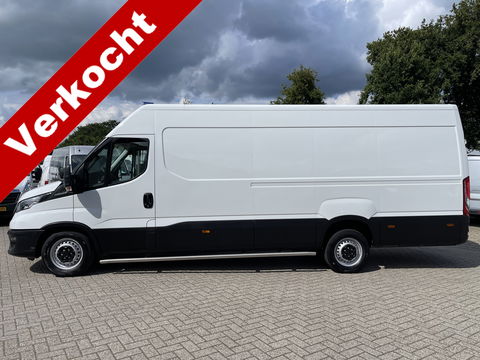 Iveco Daily 35S14V 2.3 136pk 410 L4H2 Himatic automaat / vaste prijs rijklaar € 23.950 ex btw / lease vanaf € 391 / trekhaak 3500 kg / airco / cruise control / laadruimte 475 cm lang !