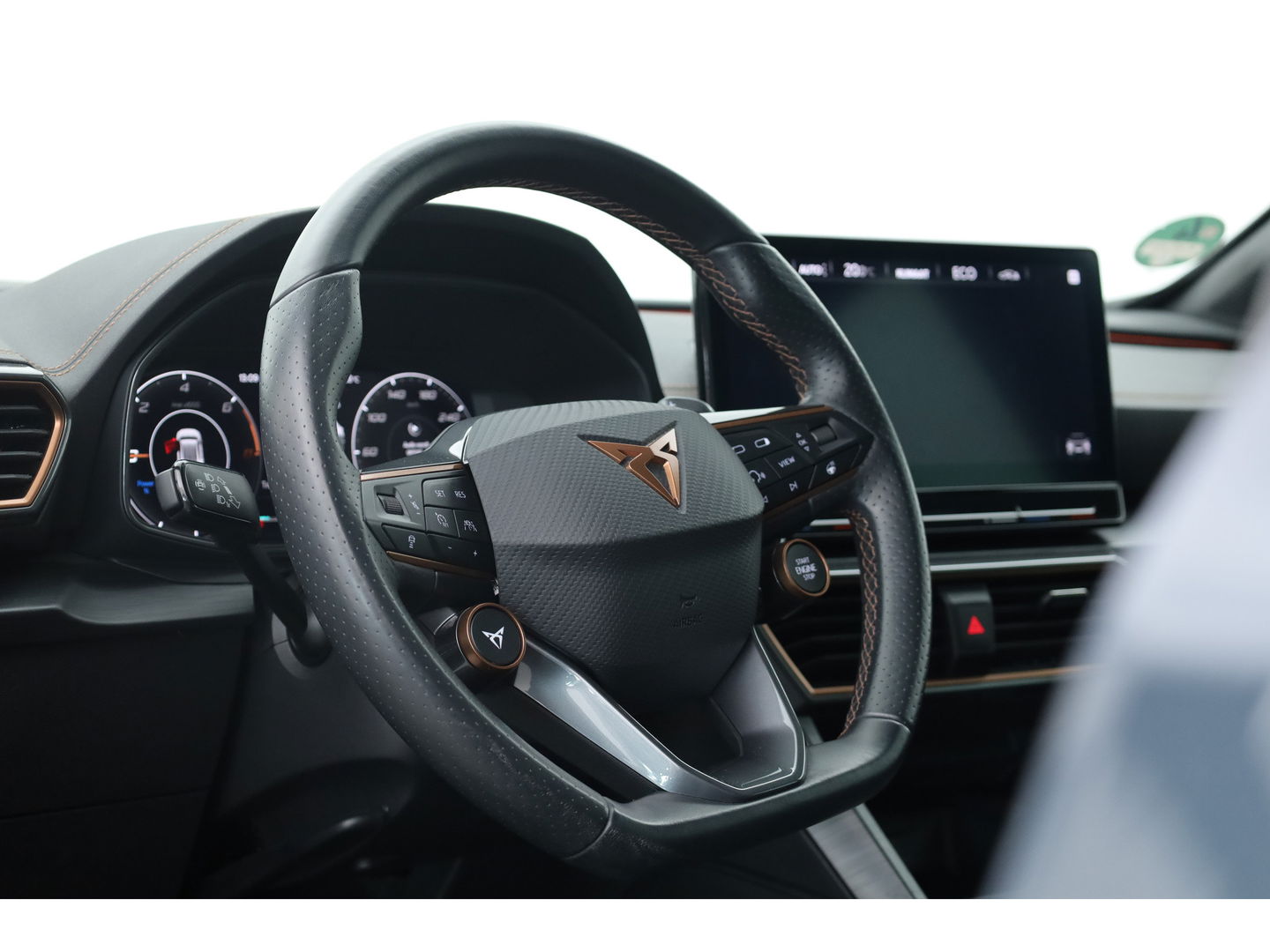CUPRA Formentor 1.4 e-Hybrid VZ 245pk | Sportstuur | Adapt. Cruise | Keyless | Camera | Memory seat | Navi