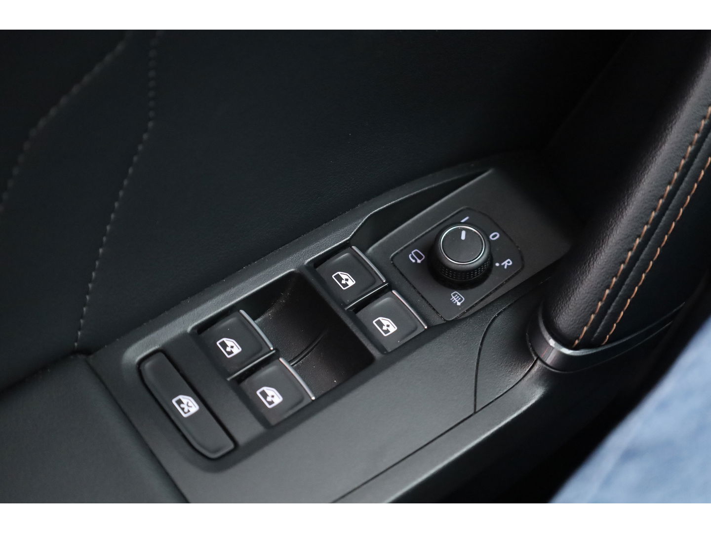 CUPRA Formentor 1.4 e-Hybrid VZ 245pk | Sportstuur | Adapt. Cruise | Keyless | Camera | Memory seat | Navi