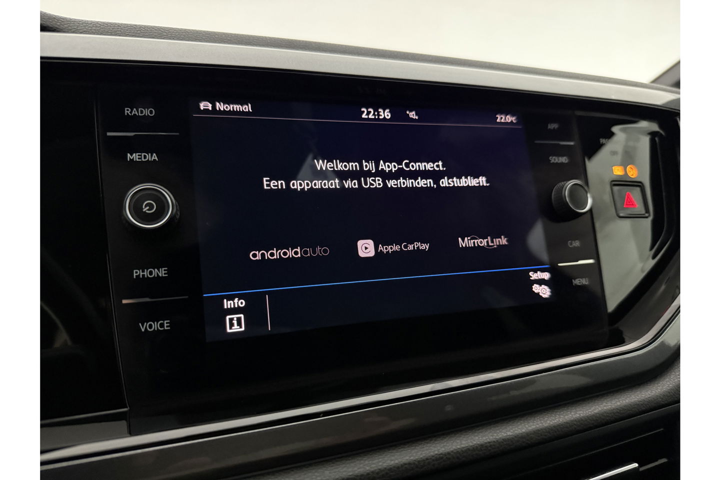 Volkswagen Polo 1.0 TSI R-line LED ACC Carplay Clima Navigatie Parkeersensoren 16"LMV