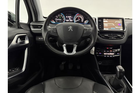 Peugeot 2008 1.2 VTi Allure Clima Cruise LED Sfeerverlichting Trekhaak Navi PDC 16"LMV