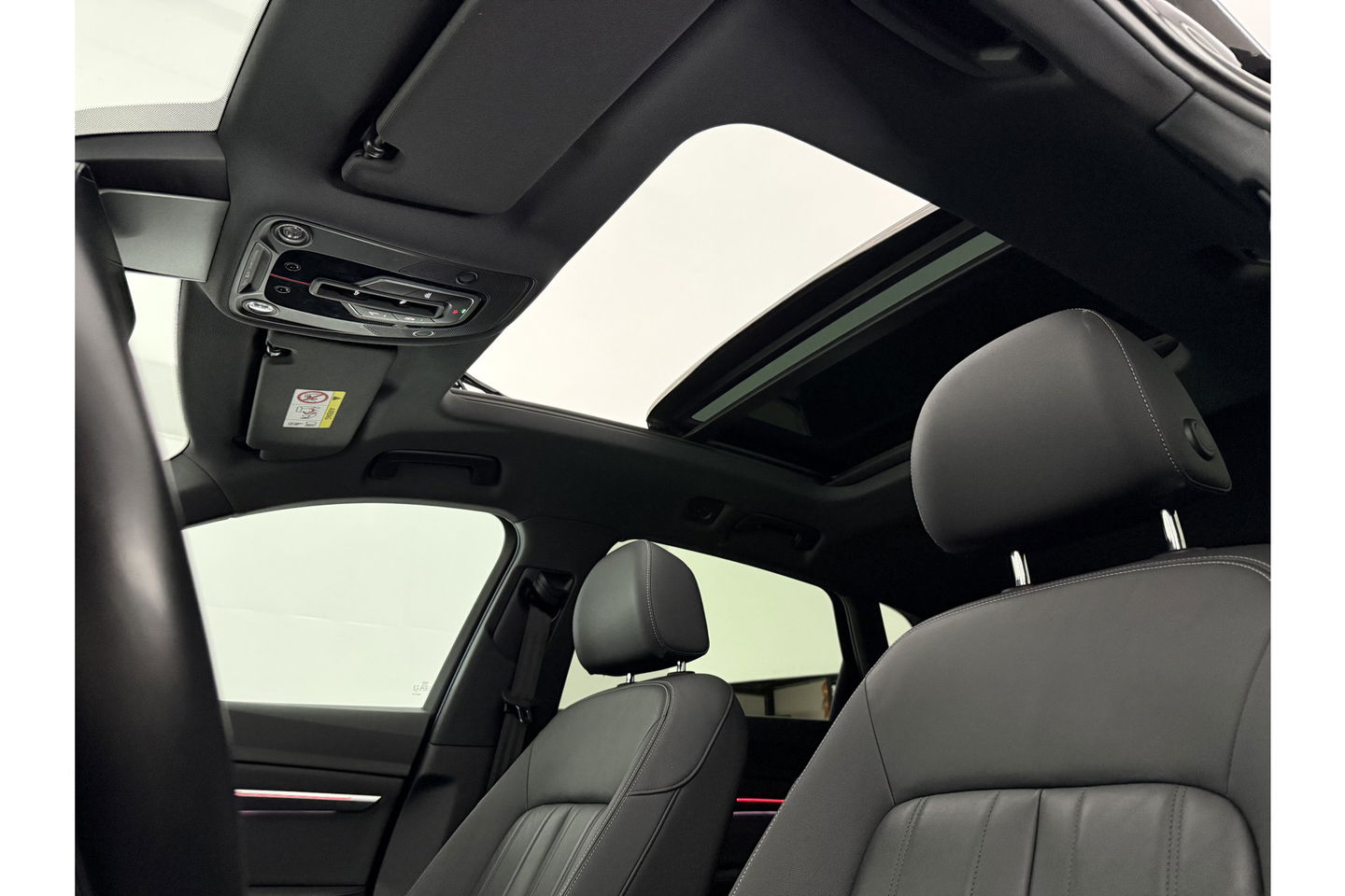 Audi e-tron 50 Quattro 313PK 71 kWh Pano LED ACC Sfeer Memory Camera Clima Leder Navi Virtual PDC 20"LMV