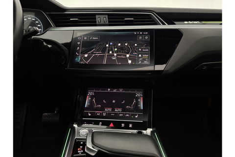 Audi e-tron 50 Quattro 313PK 71 kWh Pano LED ACC Sfeer Memory Camera Clima Leder Navi Virtual PDC 20"LMV