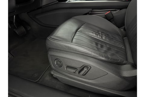 Audi e-tron 50 Quattro 313PK 71 kWh Pano LED ACC Sfeer Memory Camera Clima Leder Navi Virtual PDC 20"LMV