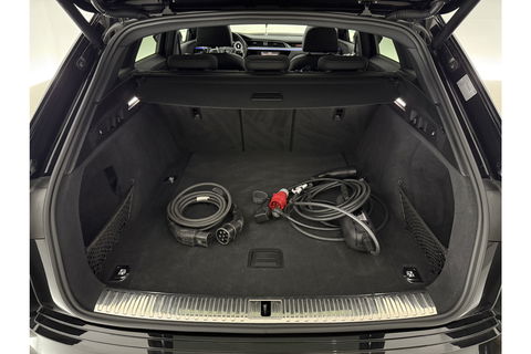 Audi e-tron 50 Quattro 313PK 71 kWh Pano LED ACC Sfeer Memory Camera Clima Leder Navi Virtual PDC 20"LMV