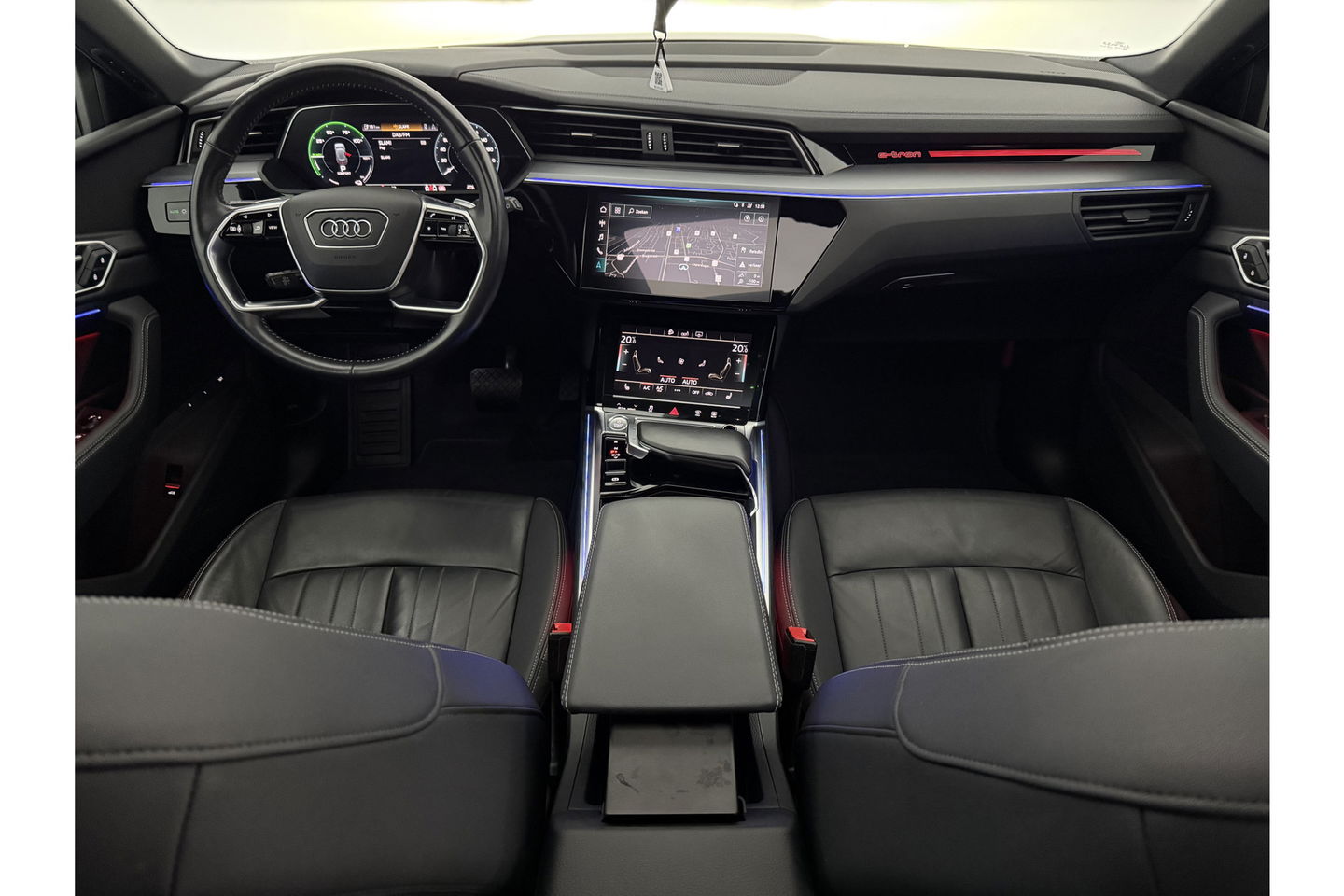 Audi e-tron 50 Quattro 313PK 71 kWh Pano LED ACC Sfeer Memory Camera Clima Leder Navi Virtual PDC 20"LMV
